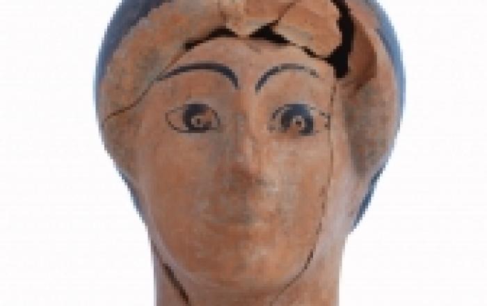 Brocca configurata a testa femminile importata da Atene dal Santuario meridionale